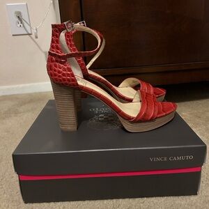Vince Camuto VC-Sathina heels.